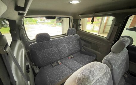 Nissan Serena II, 2000 год, 699 000 рублей, 13 фотография