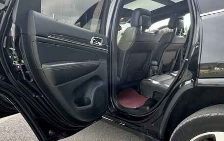 Jeep Grand Cherokee, 2013 год, 2 300 000 рублей, 9 фотография