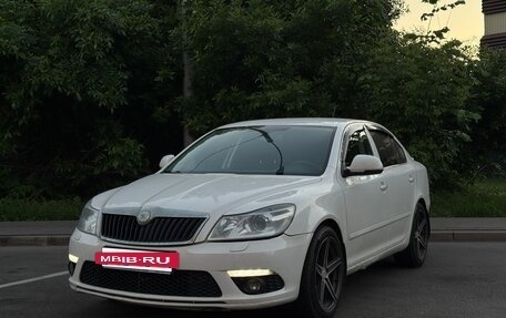 Skoda Octavia, 2011 год, 850 000 рублей, 2 фотография
