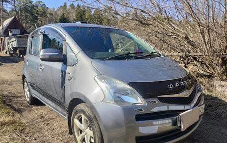 Toyota Ractis I, 2006 год, 700 000 рублей, 5 фотография