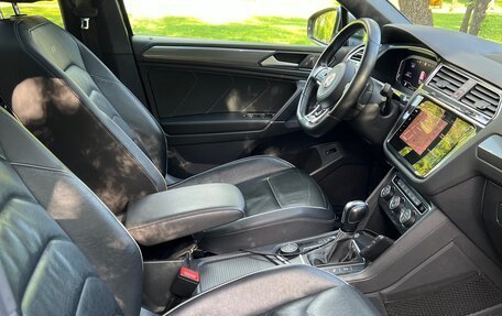 Volkswagen Tiguan II, 2019 год, 3 050 000 рублей, 9 фотография