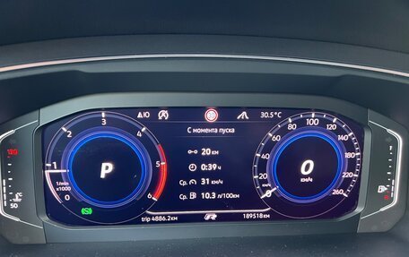 Volkswagen Tiguan II, 2019 год, 3 050 000 рублей, 10 фотография