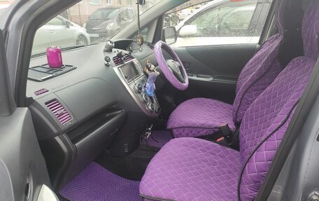 Toyota Ractis I, 2006 год, 700 000 рублей, 9 фотография