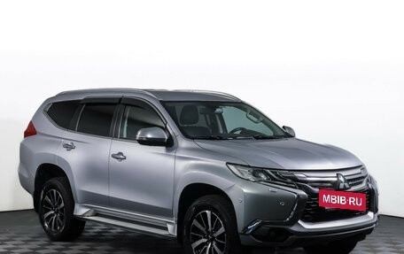 Mitsubishi Pajero Sport III рестайлинг, 2018 год, 2 390 000 рублей, 4 фотография