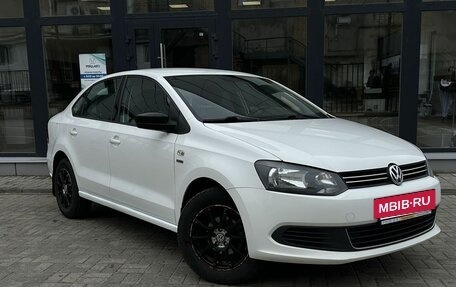 Volkswagen Polo VI (EU Market), 2013 год, 599 000 рублей, 2 фотография