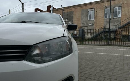 Volkswagen Polo VI (EU Market), 2013 год, 599 000 рублей, 30 фотография