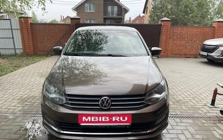 Volkswagen Polo VI (EU Market), 2015 год, 1 260 000 рублей, 2 фотография