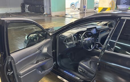 Toyota Camry, 2022 год, 3 000 000 рублей, 9 фотография