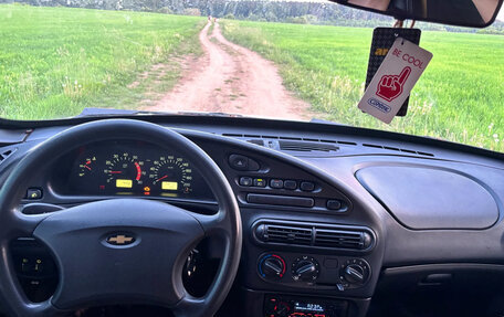 Chevrolet Niva I рестайлинг, 2004 год, 185 000 рублей, 11 фотография