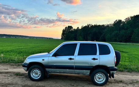 Chevrolet Niva I рестайлинг, 2004 год, 185 000 рублей, 8 фотография
