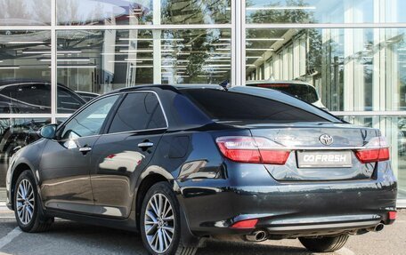 Toyota Camry, 2017 год, 2 390 000 рублей, 2 фотография