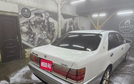 Toyota Crown, 2000 год, 650 000 рублей, 1 фотография