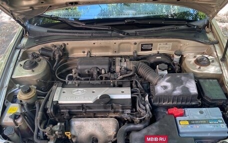 Hyundai Accent II, 2004 год, 400 000 рублей, 7 фотография