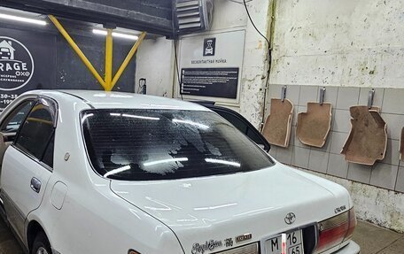 Toyota Crown, 2000 год, 650 000 рублей, 14 фотография