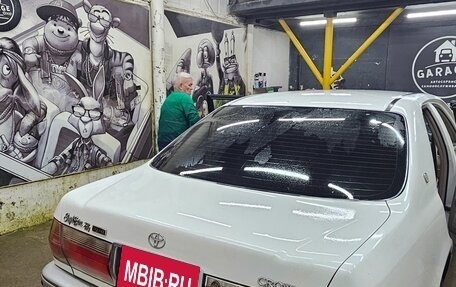 Toyota Crown, 2000 год, 650 000 рублей, 15 фотография
