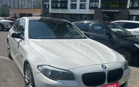 BMW 5 серия, 2013 год, 1 300 000 рублей, 1 фотография