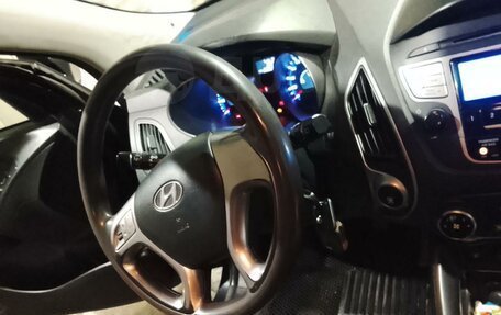 Hyundai ix35 I рестайлинг, 2011 год, 1 250 000 рублей, 4 фотография