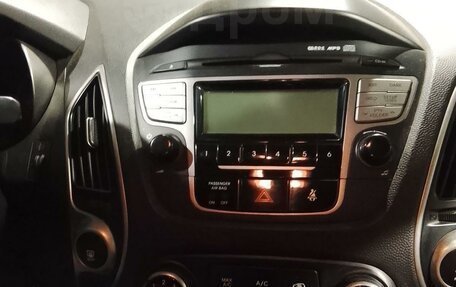 Hyundai ix35 I рестайлинг, 2011 год, 1 250 000 рублей, 6 фотография