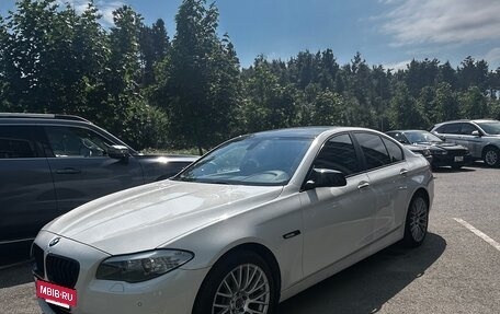 BMW 5 серия, 2013 год, 1 300 000 рублей, 2 фотография