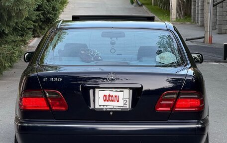 Mercedes-Benz E-Класс, 2001 год, 1 750 000 рублей, 4 фотография