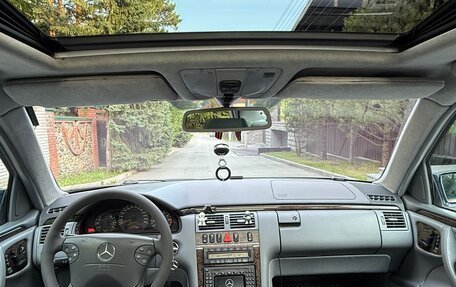 Mercedes-Benz E-Класс, 2001 год, 1 750 000 рублей, 14 фотография
