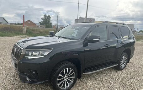 Toyota Land Cruiser Prado 150 рестайлинг 2, 2021 год, 7 000 000 рублей, 15 фотография