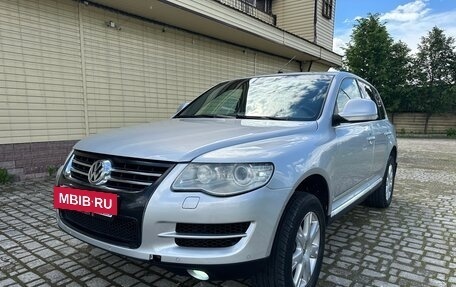 Volkswagen Touareg III, 2008 год, 1 100 000 рублей, 2 фотография