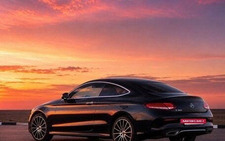 Mercedes-Benz C-Класс, 2018 год, 3 100 000 рублей, 3 фотография