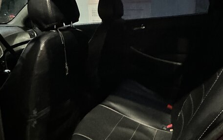 Hyundai Solaris II рестайлинг, 2011 год, 500 000 рублей, 8 фотография