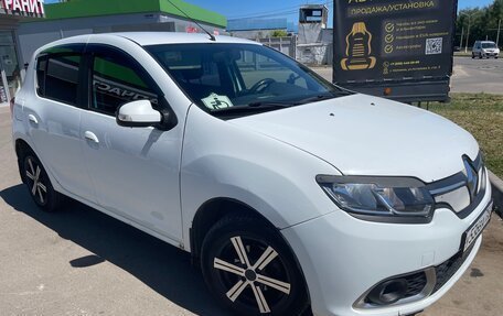 Renault Sandero II рестайлинг, 2014 год, 700 000 рублей, 4 фотография