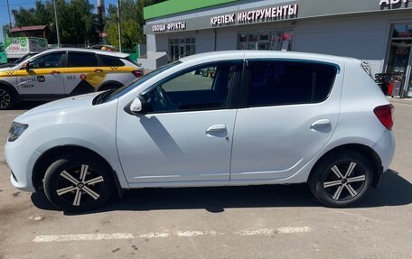Renault Sandero II рестайлинг, 2014 год, 700 000 рублей, 3 фотография