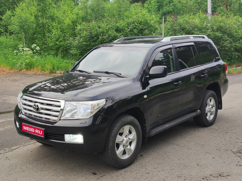 Toyota Land Cruiser 200, 2011 год, 3 800 000 рублей, 2 фотография