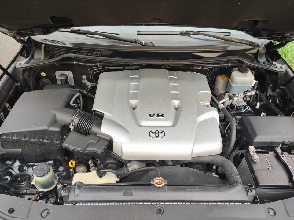 Toyota Land Cruiser 200, 2011 год, 3 800 000 рублей, 14 фотография