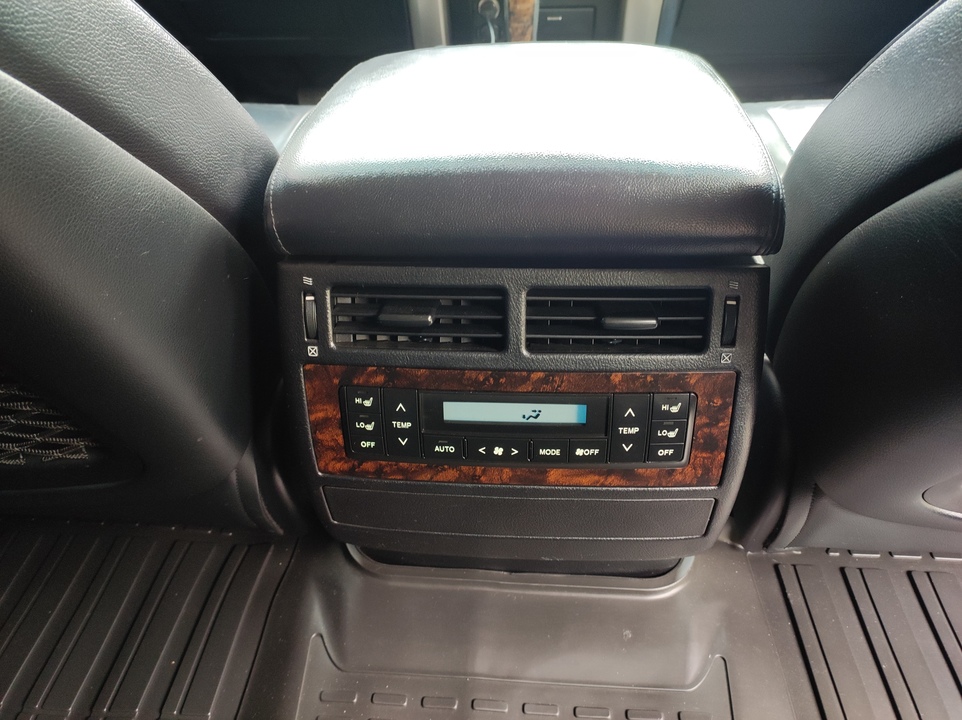 Toyota Land Cruiser 200, 2011 год, 3 800 000 рублей, 10 фотография