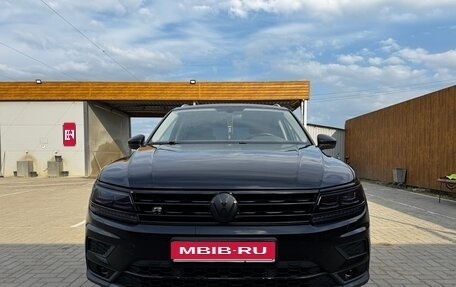 Volkswagen Tiguan II, 2017 год, 2 350 000 рублей, 1 фотография