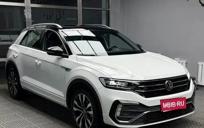 Volkswagen T-Roc I, 2022 год, 1 380 010 рублей, 1 фотография