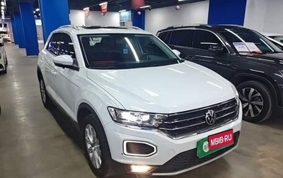 Volkswagen T-Roc I, 2022 год, 1 550 000 рублей, 1 фотография
