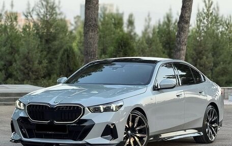 BMW 5 серия, 2024 год, 5 920 000 рублей, 1 фотография