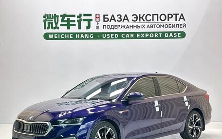 Skoda Octavia IV, 2022 год, 2 100 000 рублей, 1 фотография