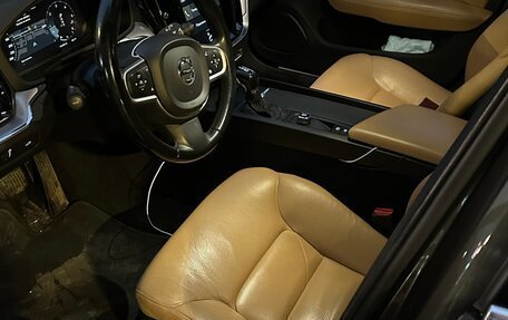 Volvo V60 II, 2018 год, 2 200 000 рублей, 7 фотография