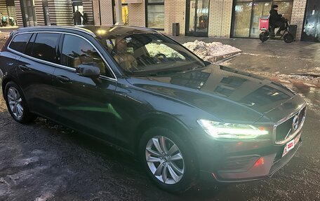 Volvo V60 II, 2018 год, 2 200 000 рублей, 6 фотография