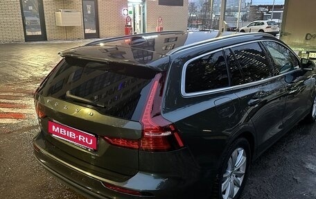 Volvo V60 II, 2018 год, 2 200 000 рублей, 5 фотография