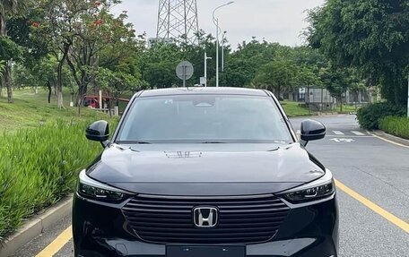 Honda Vezel, 2024 год, 1 825 000 рублей, 1 фотография
