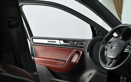 Volkswagen Touareg III, 2014 год, 2 099 000 рублей, 5 фотография