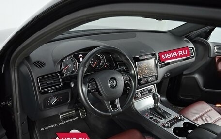 Volkswagen Touareg III, 2014 год, 2 099 000 рублей, 2 фотография