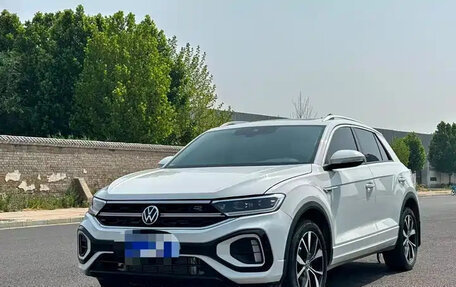 Volkswagen T-Roc I, 2023 год, 1 327 000 рублей, 1 фотография