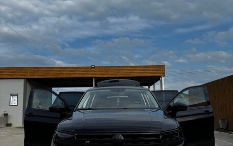 Volkswagen Tiguan II, 2017 год, 2 350 000 рублей, 16 фотография