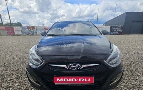 Hyundai Solaris II рестайлинг, 2013 год, 665 000 рублей, 1 фотография