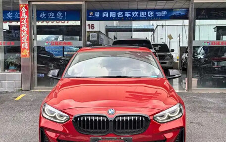 BMW 1 серия, 2021 год, 1 282 000 рублей, 2 фотография