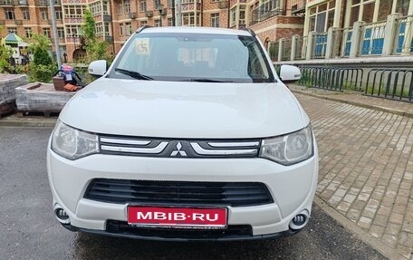 Mitsubishi Outlander III рестайлинг 3, 2012 год, 1 320 000 рублей, 1 фотография
